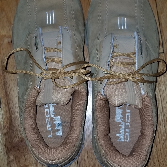 Shoes - Picture 5 of 5